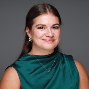 Headshot of Mentor Lindsey Sample