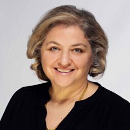 Shoshanah Bewlay ’92